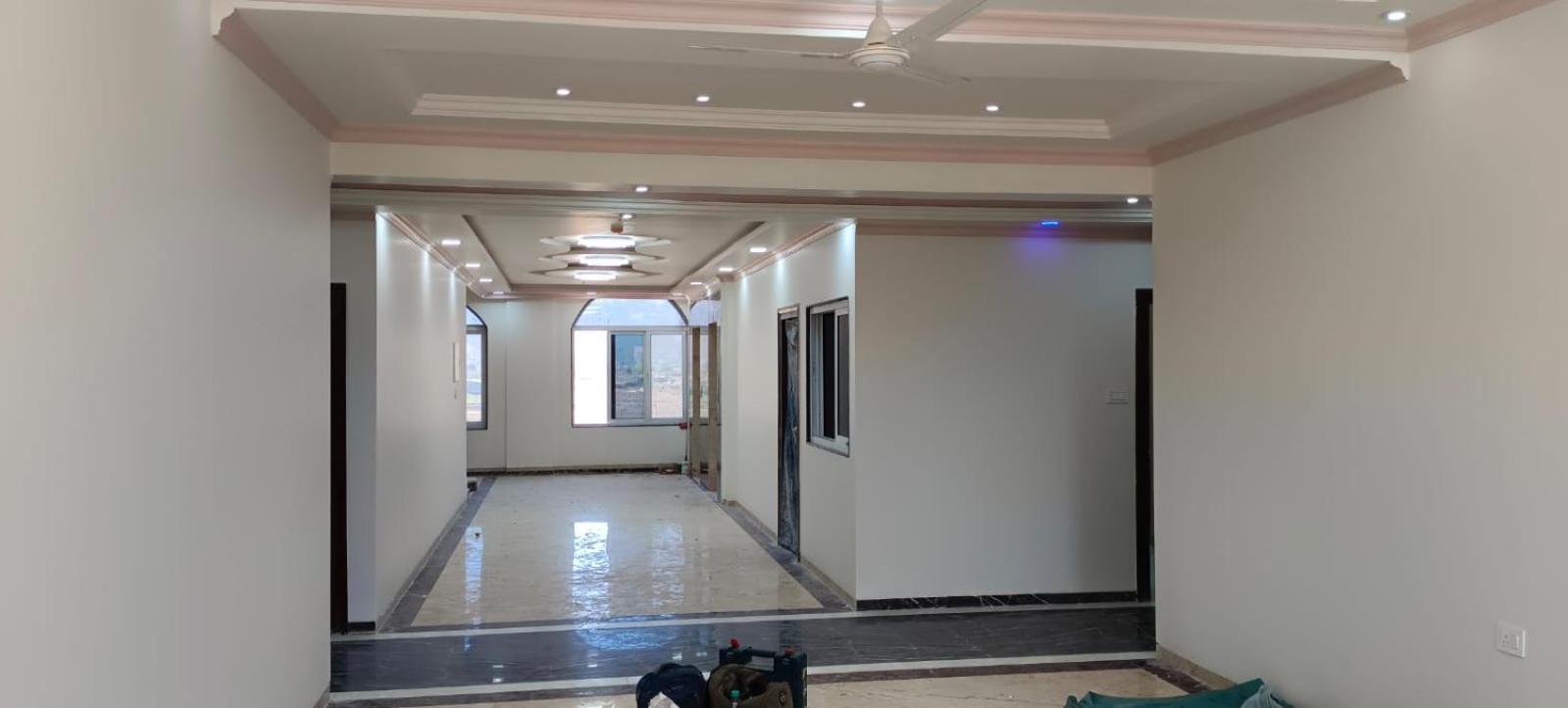 Vedika Garden Hotel Лонавала Екстериор снимка